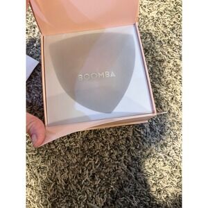 BOOMBA Invisible Lift Inserts Double Sided Sticky Bra Pads Caramel Medium NEW